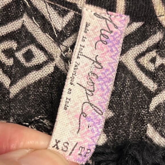 Free People Marlow Size XS Black Cream Boho Swing Dress Peasant Tunic Tie Neck - Picture 10 of 12